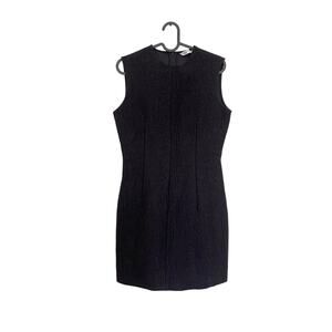 Black sleeveless dress with zipper